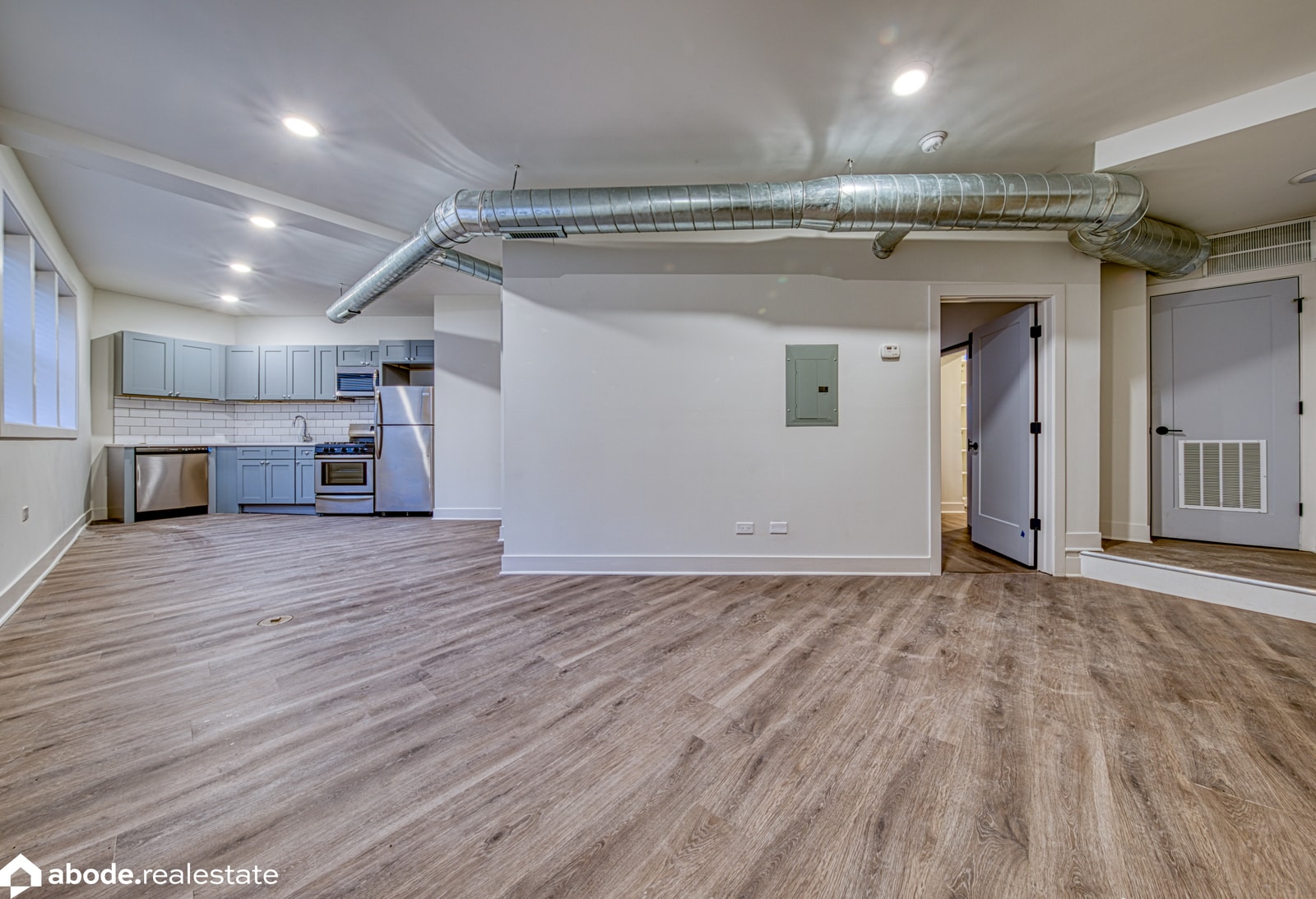 5827 North Ridge photo 73