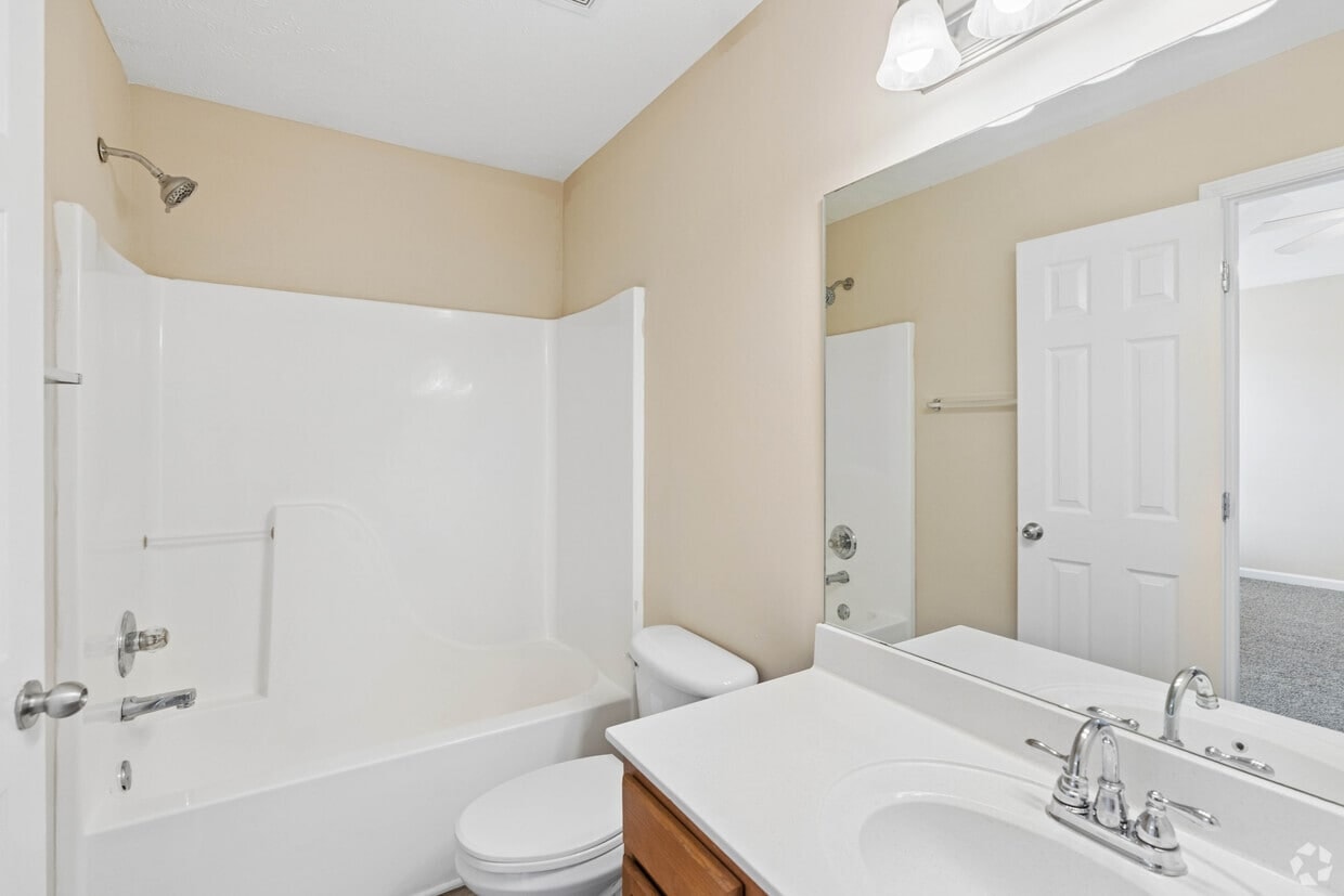 The Summit Townhomes photo 47