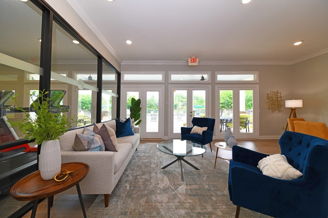 Marina Pointe photo 48