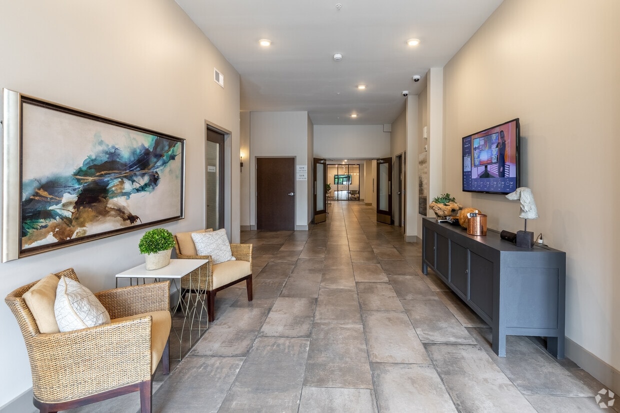 The Luxe at Indian Lake Village photo 17
