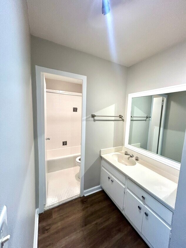 Continental Condos photo 43