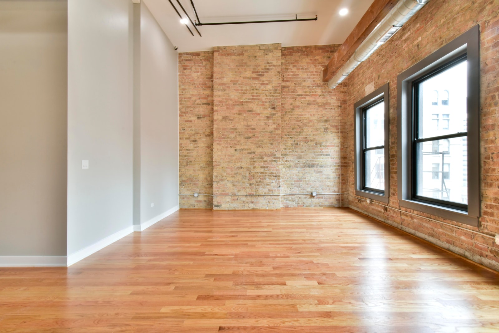 Hubbard Place photo 17