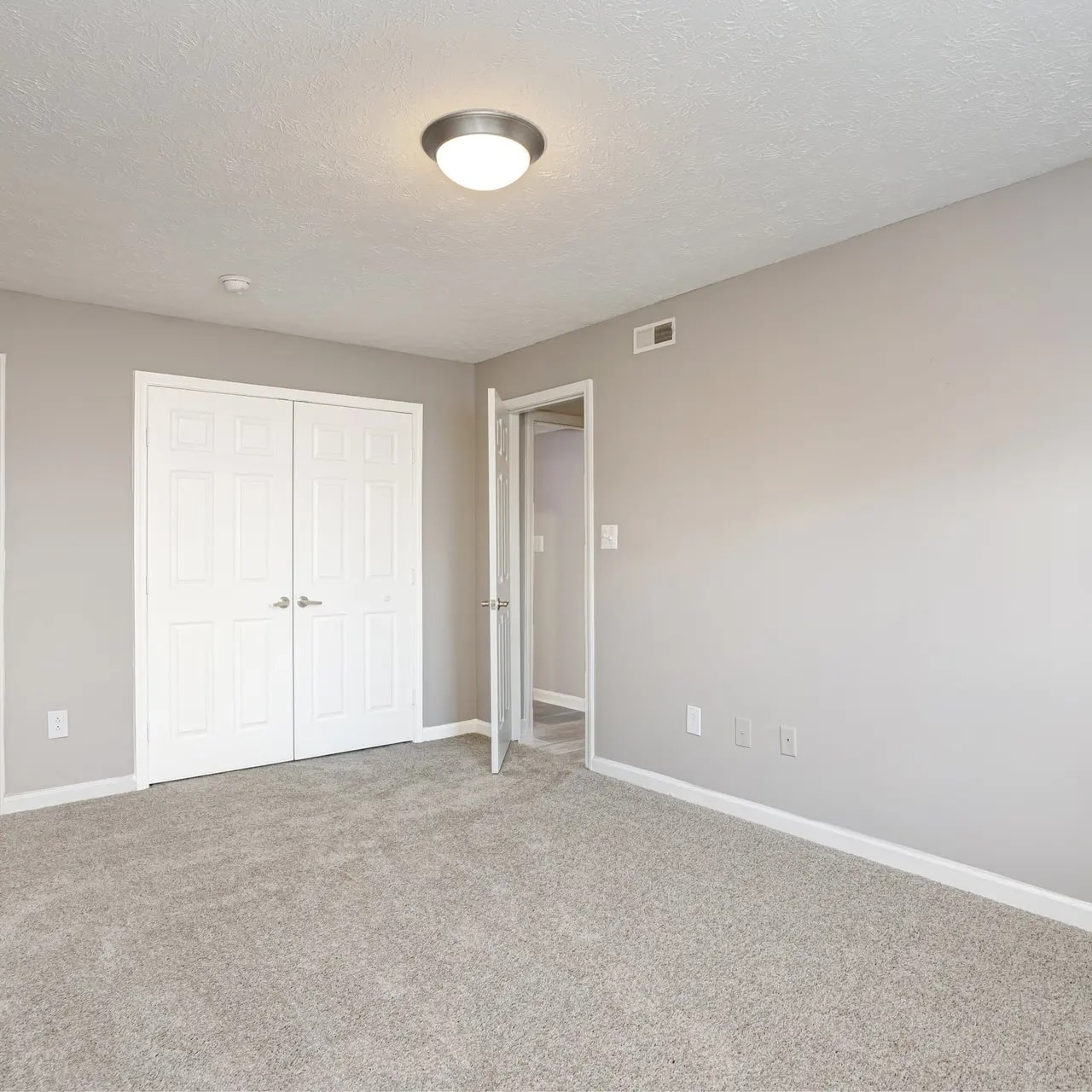 488 Lemont Dr, Nashville, TN 37216 — bedrooms view