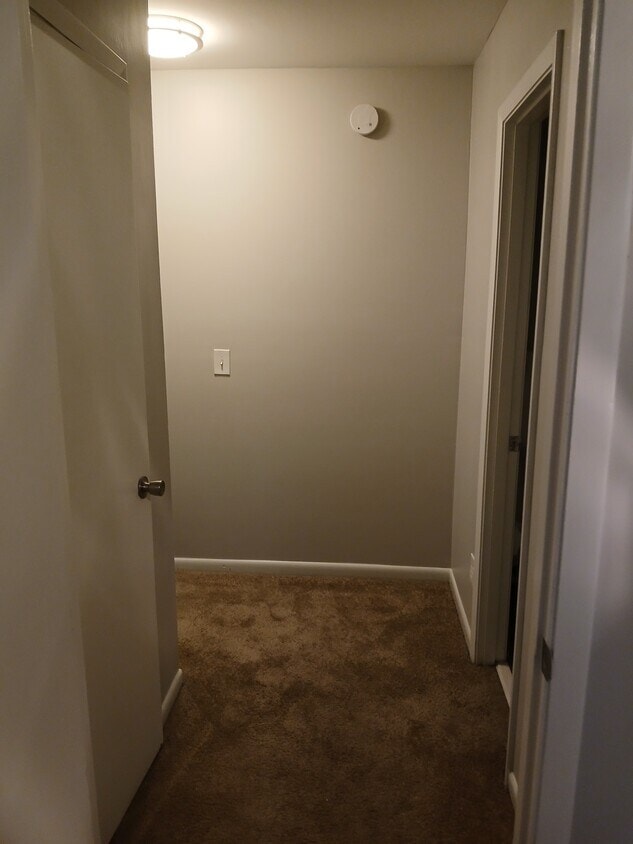 Franklin Manor Apartments photo 20