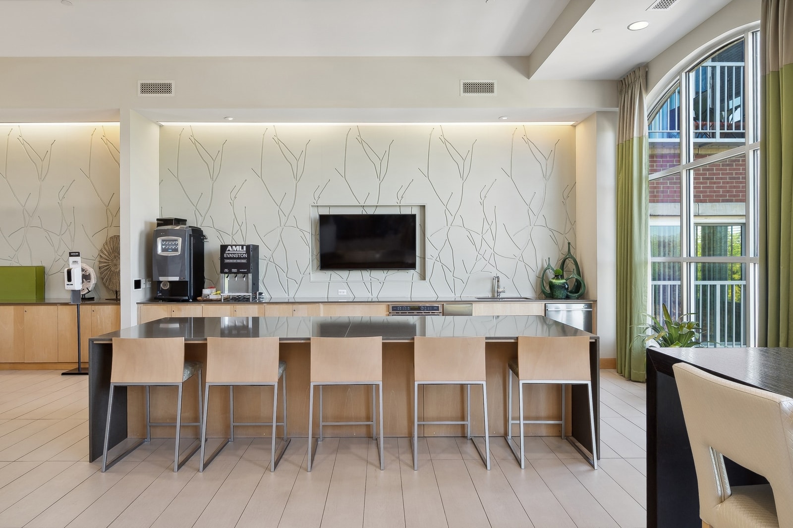 Amli Evanston photo 11