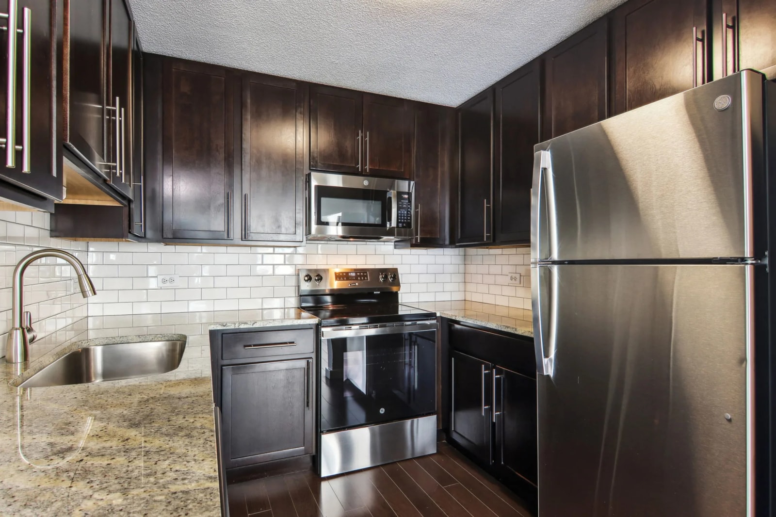 West77 Apartments photo 8