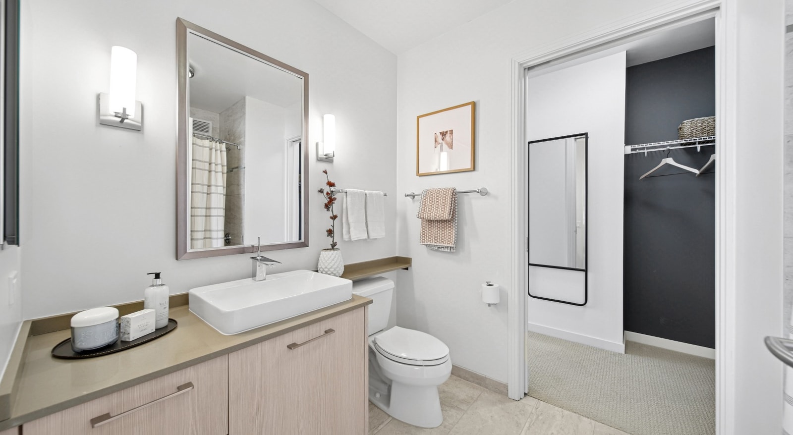 Hubbard Place photo 6