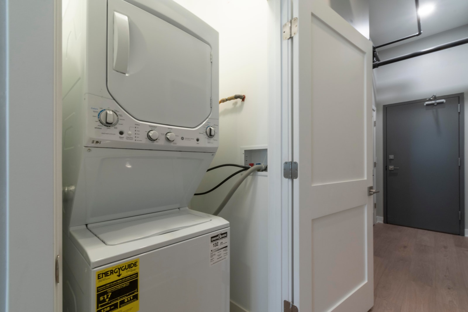 Hubbard Place photo 66