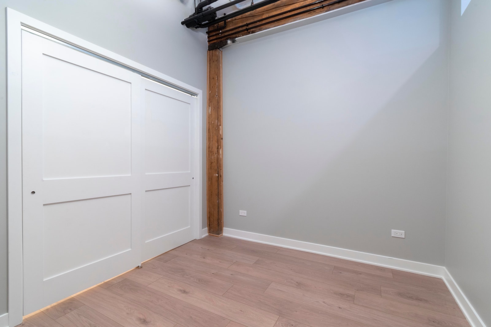 Hubbard Place photo 111