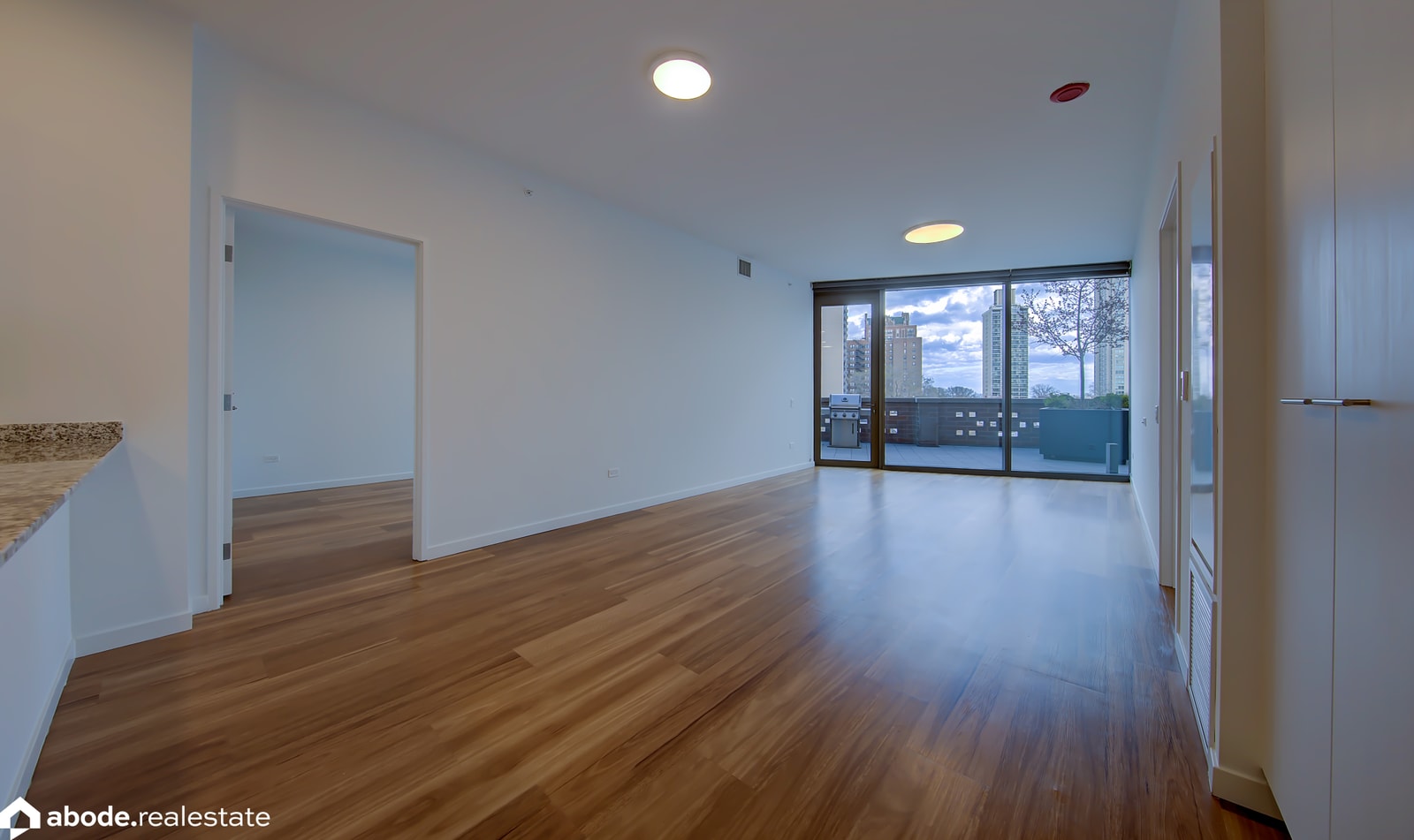 Optima Lakeview photo 48