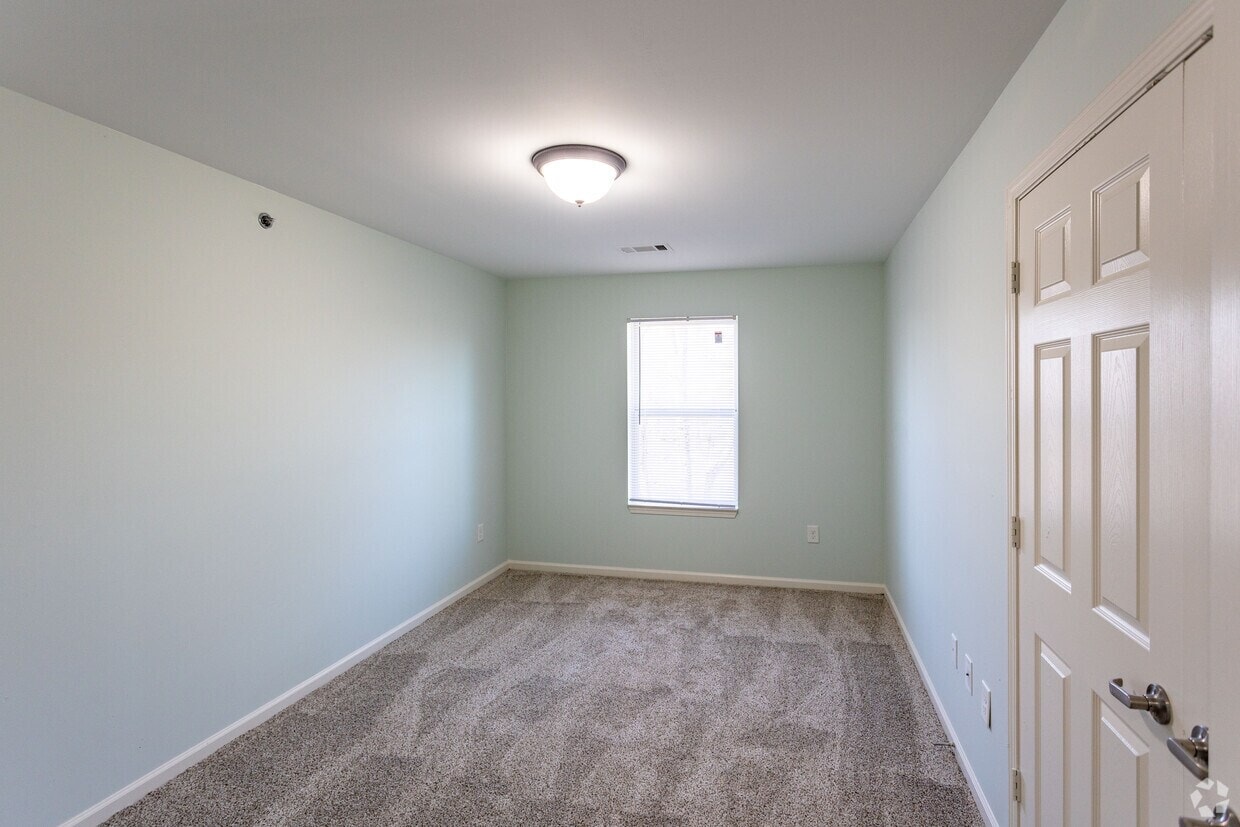 Sumner Gardens Apartments photo 19