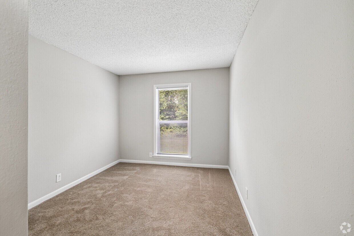 Kingwood photo 35