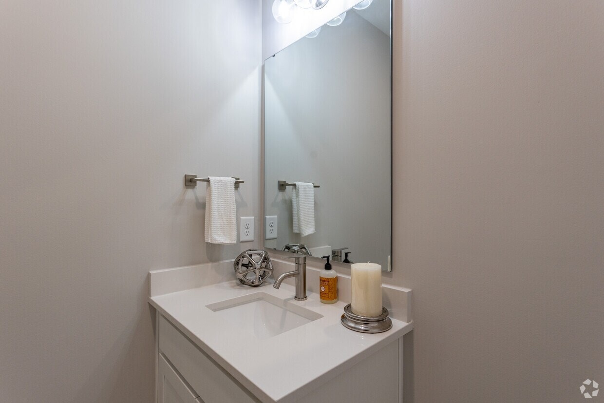 Stadium Townhomes photo 21