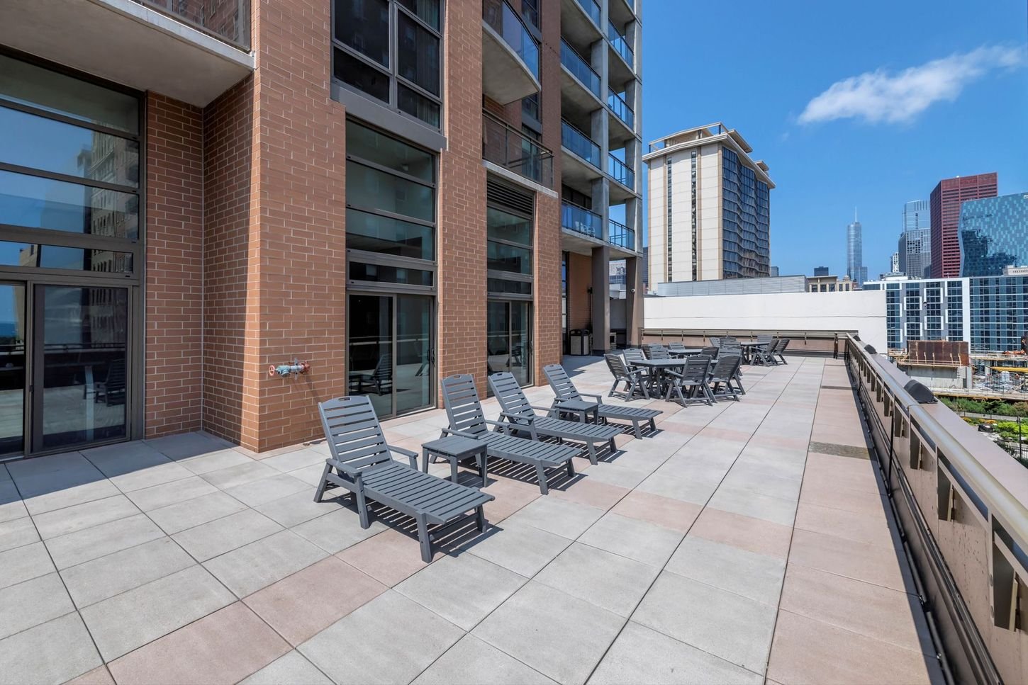 Astoria Tower photo 22