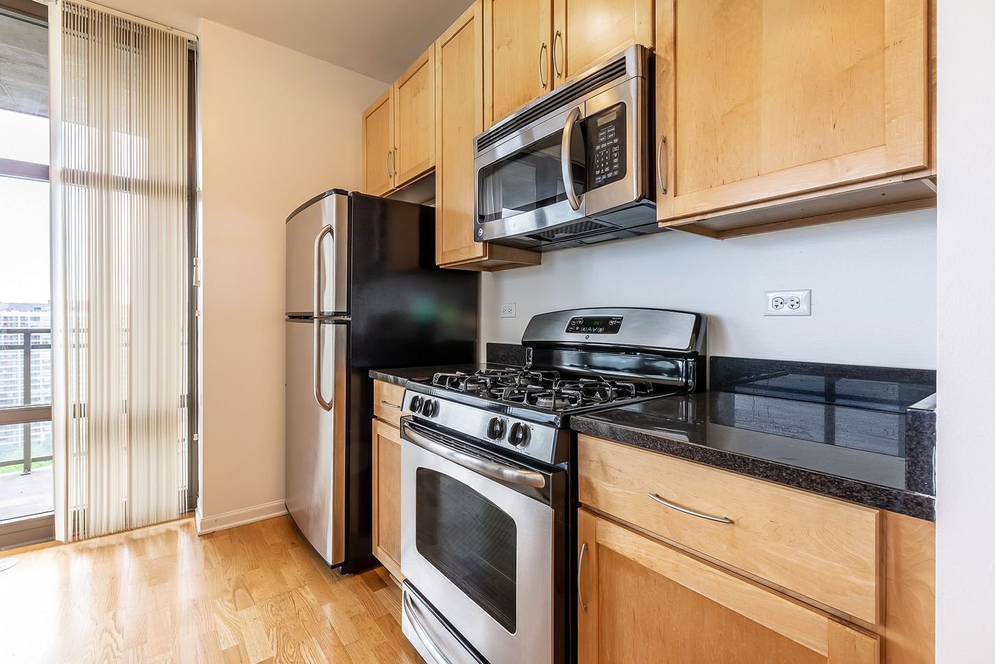 Astoria Tower photo 6