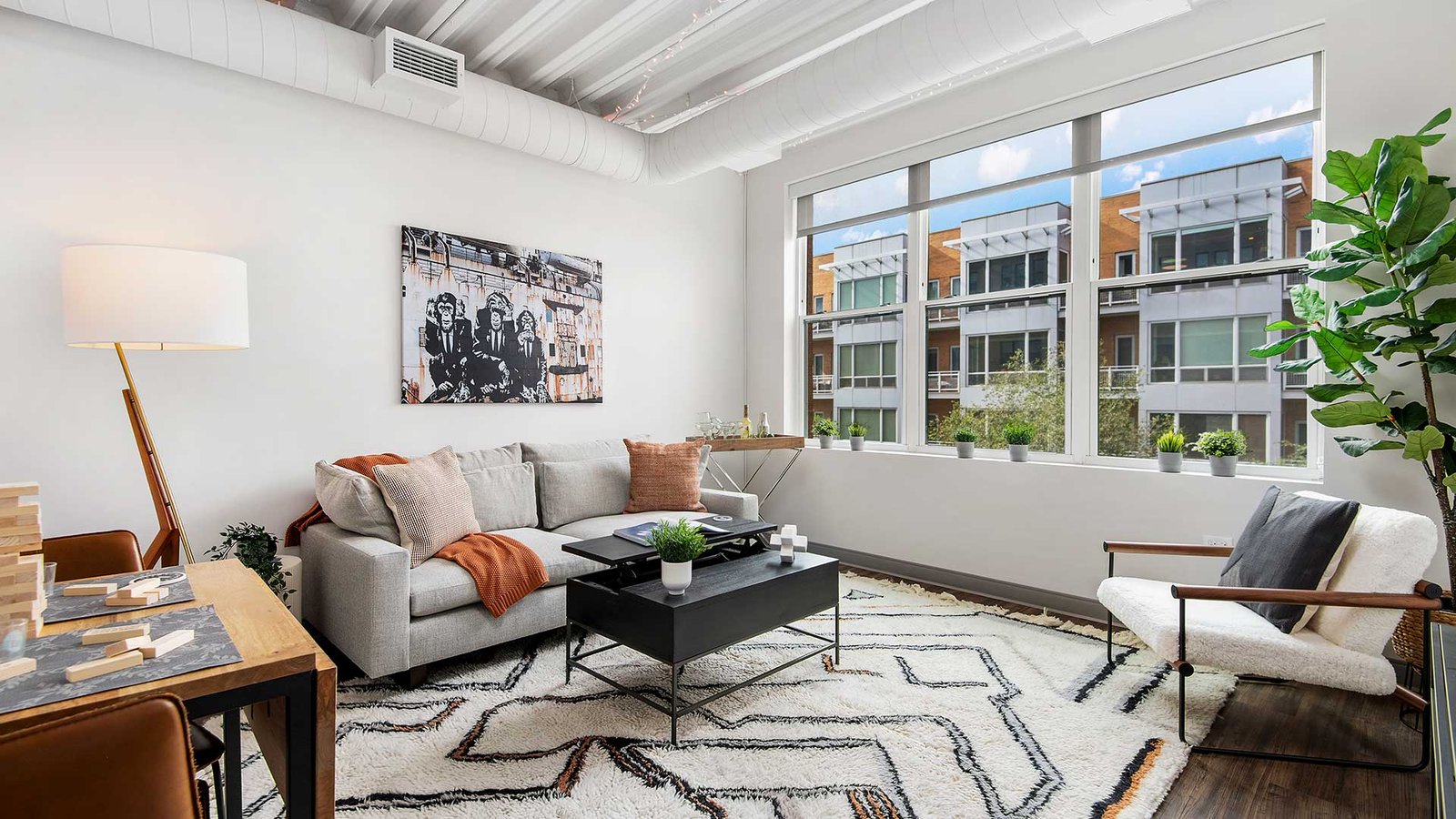Wrigleyville Lofts photo 2