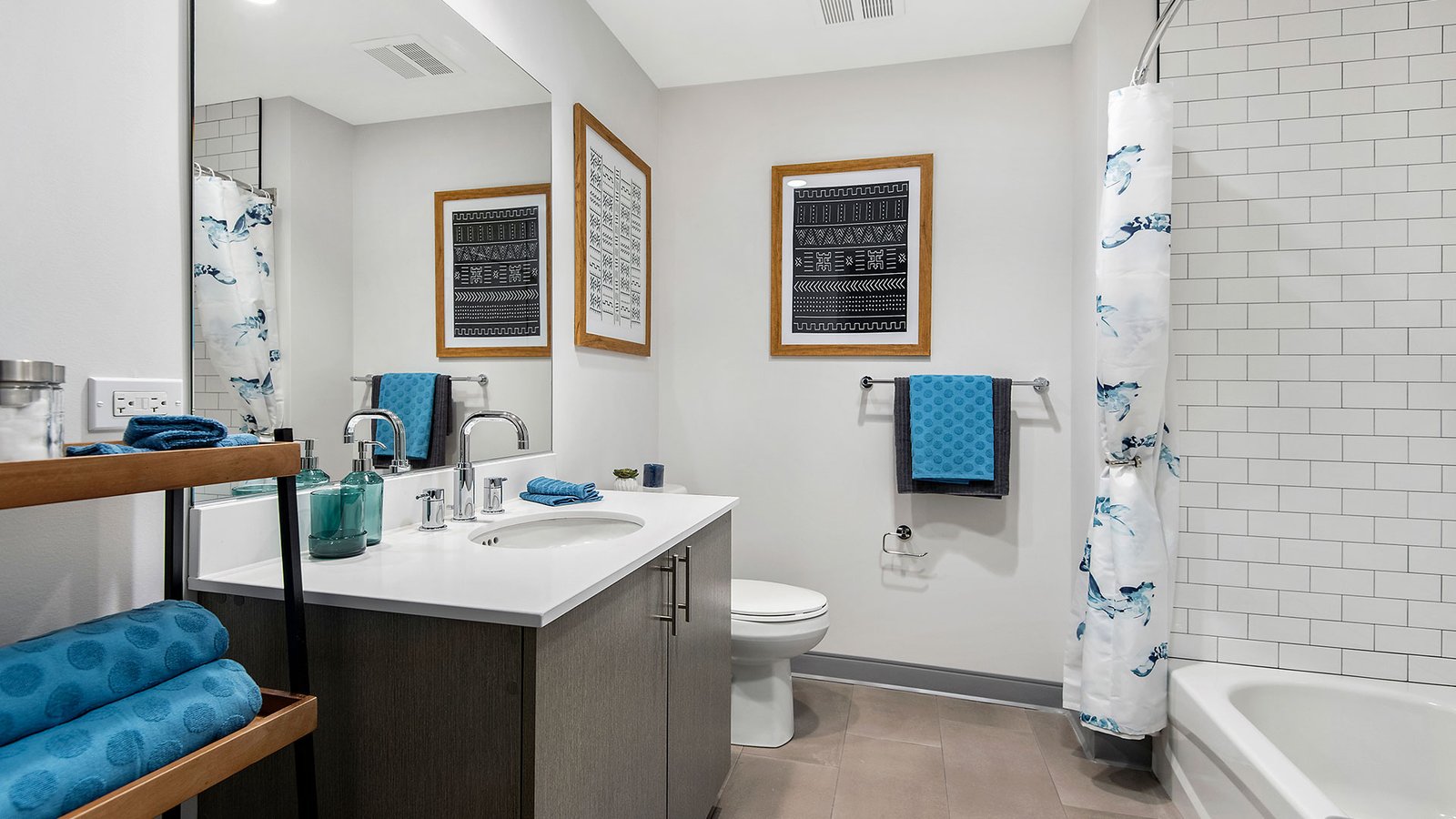Wrigleyville Lofts photo 9