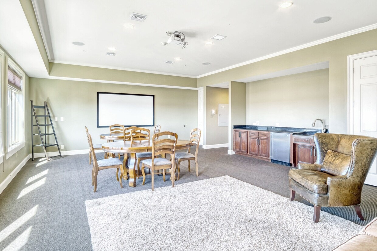 The Gateway Village photo 95