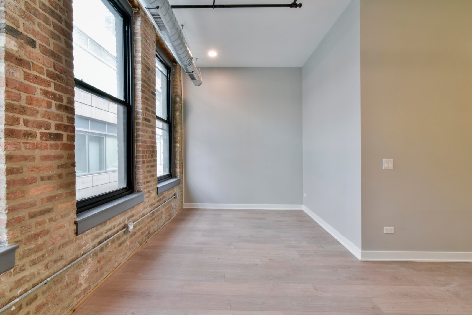 Hubbard Place photo 49