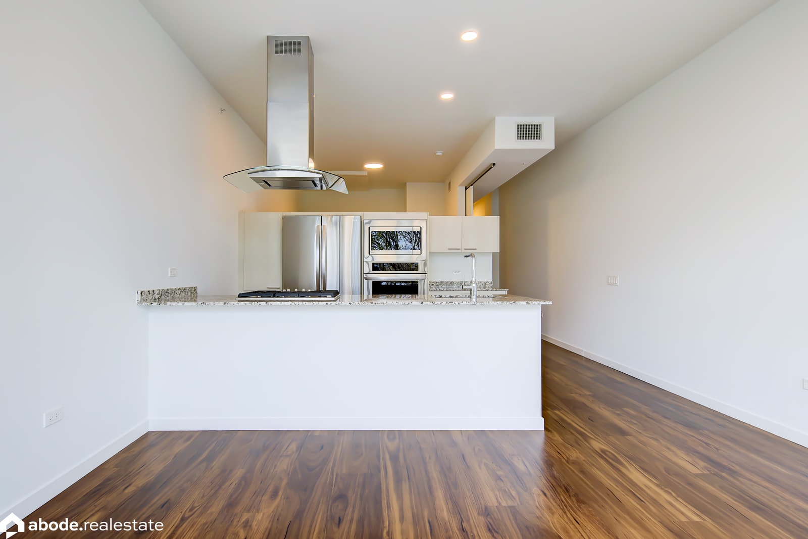 Optima Lakeview photo 62