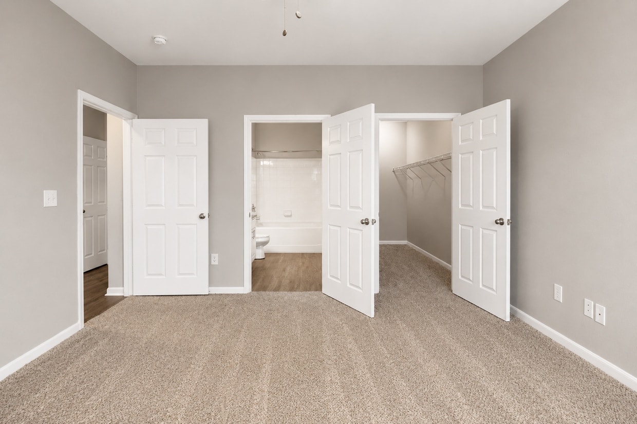 Woodland Pointe Residences photo 11
