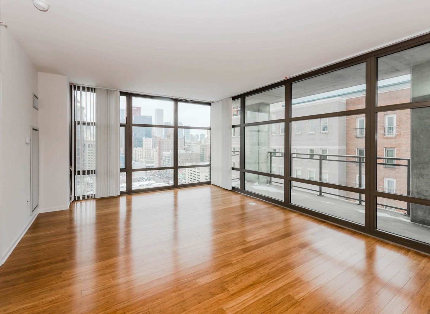 Astoria Tower photo 16