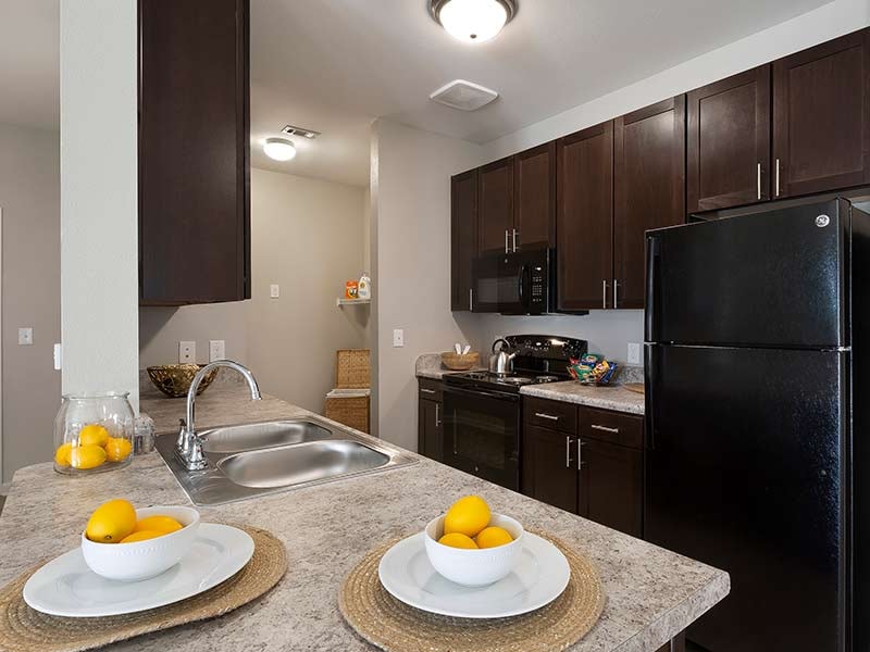 3711 Dickerson Pike, Nashville, TN 37207 — bedrooms view