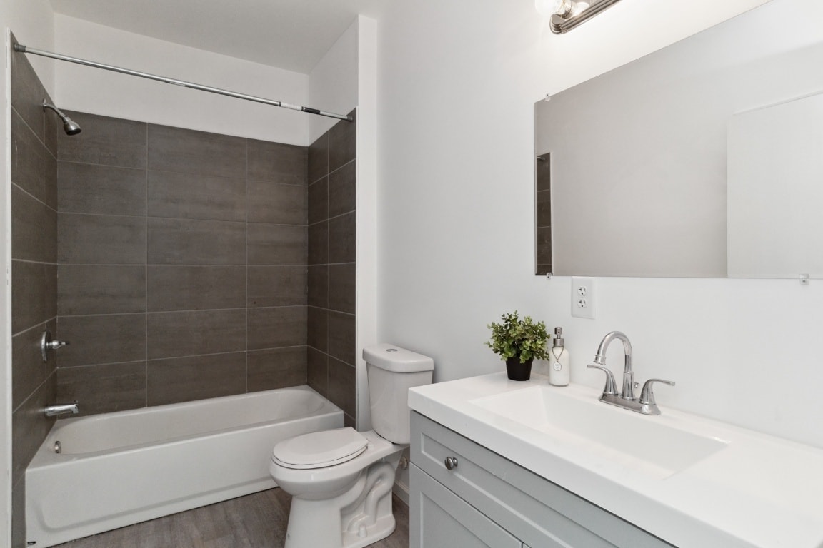 Hickory Lofts photo 12