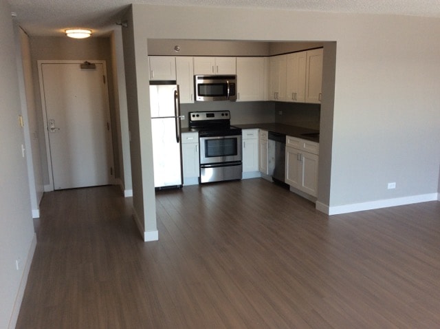 2555 N Clark St photo 18