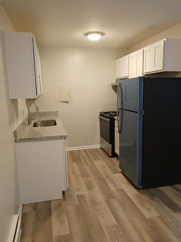Franklin Manor Apartments photo 19