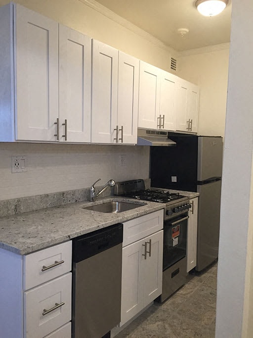14 West Elm Apartments photo 6