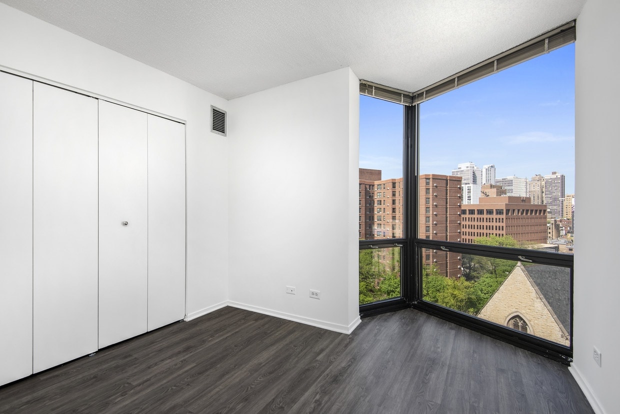 1120 N LaSalle photo 20