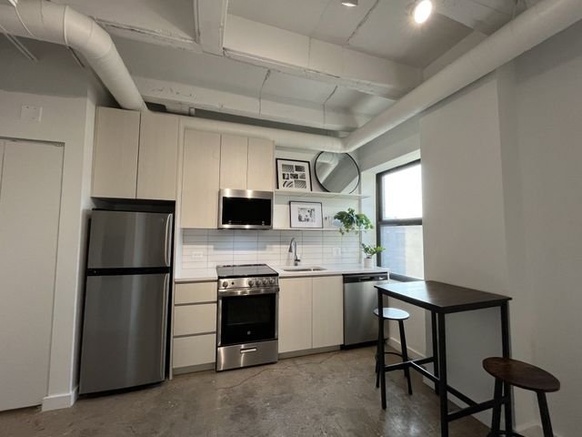 Lawrence Lofts photo 22