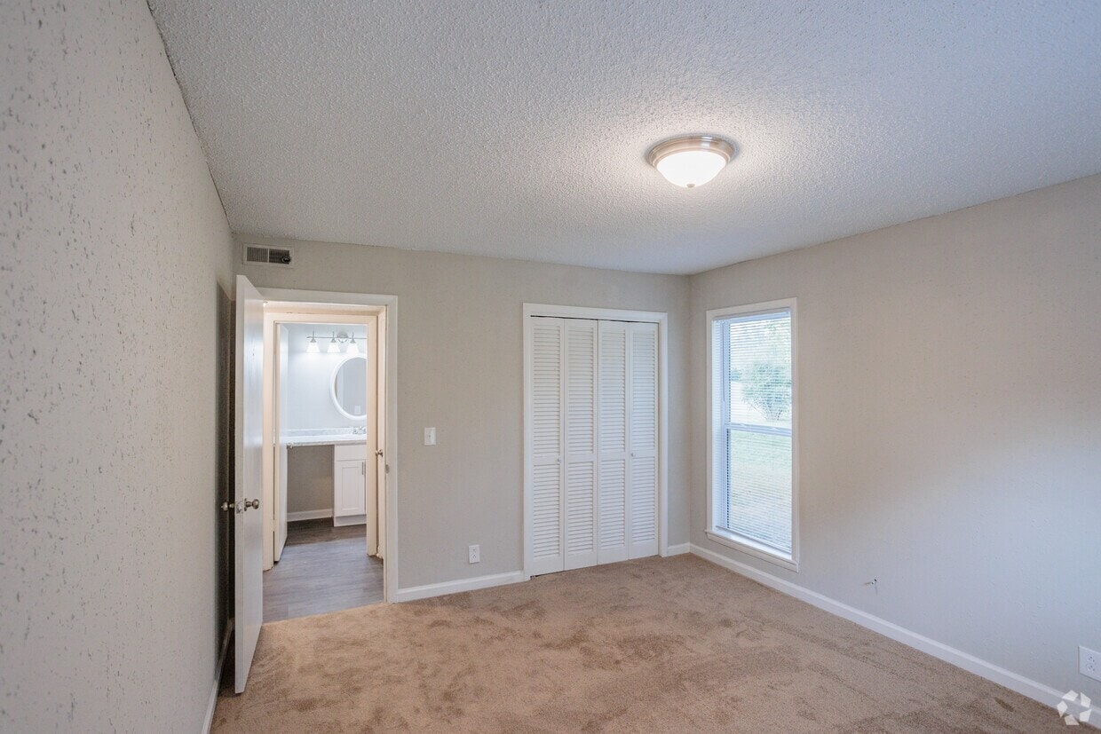 Kingwood photo 16