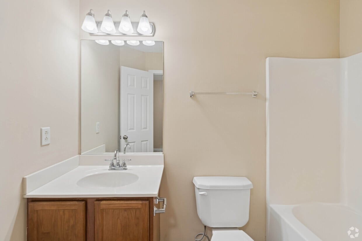 The Summit Townhomes photo 41