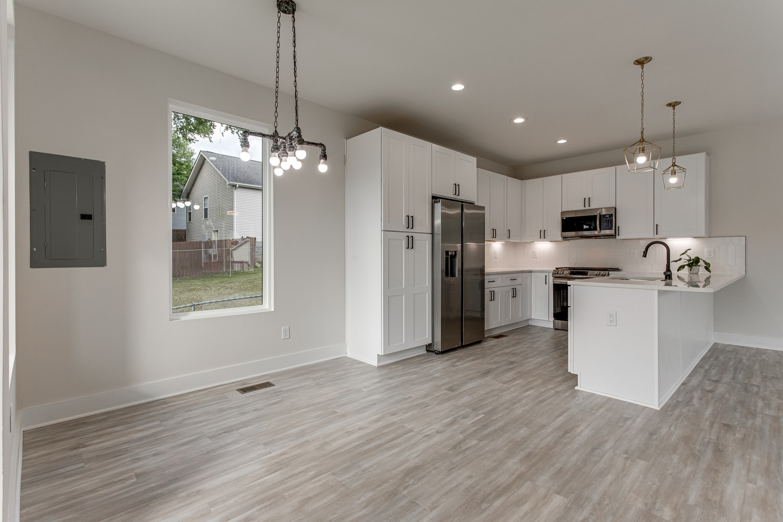 1715 Kellow St photo 18