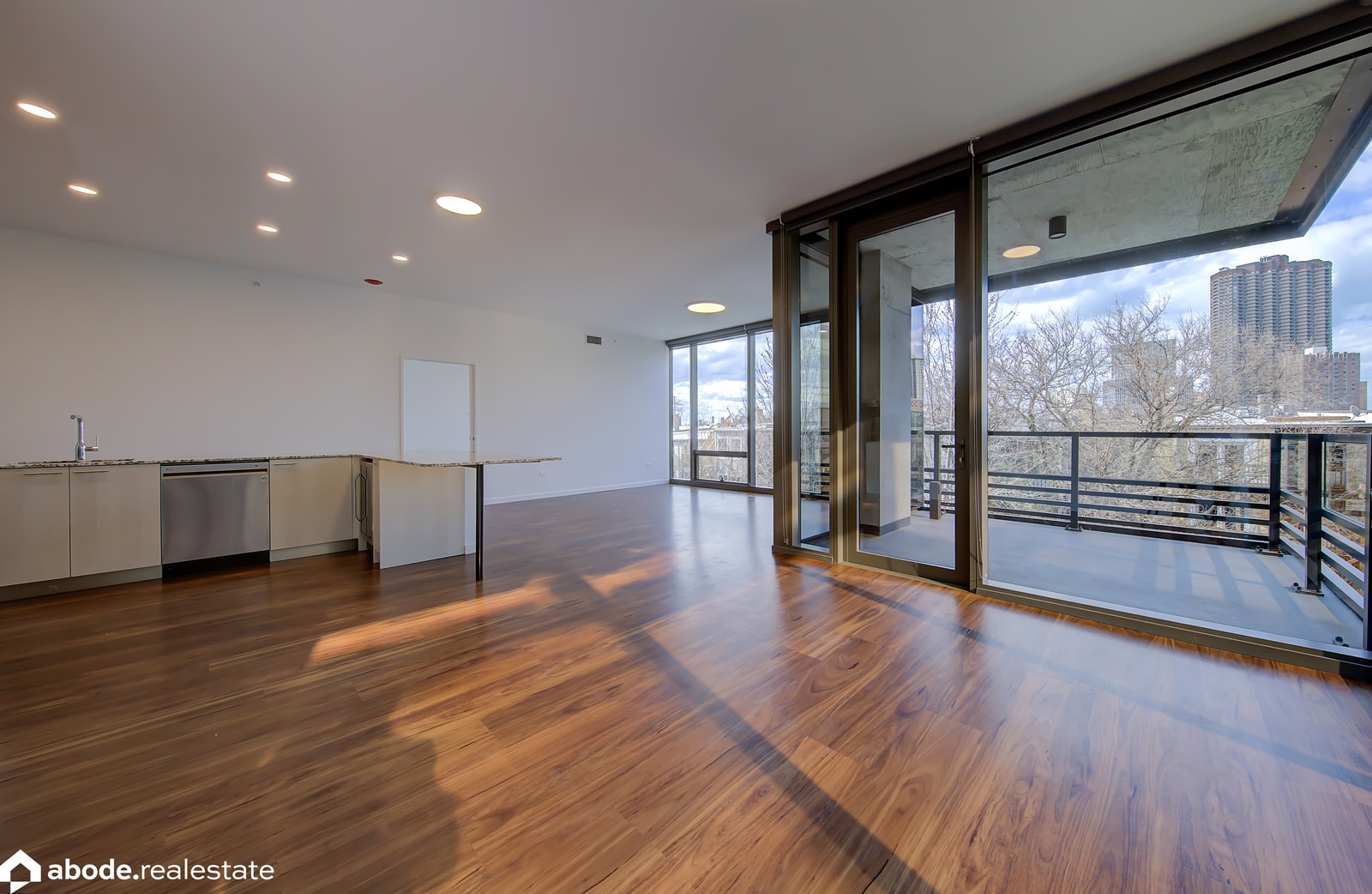 Optima Lakeview photo 67