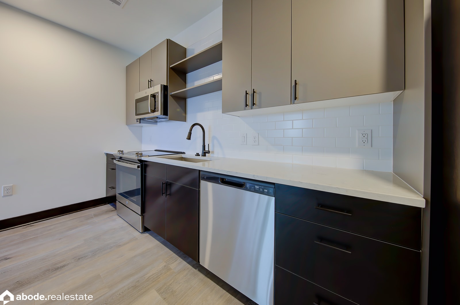 Abberly Riverwalk Apartment Homes photo 85