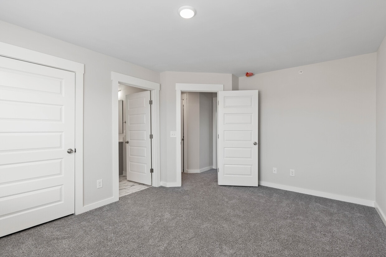 Stadium Townhomes photo 30