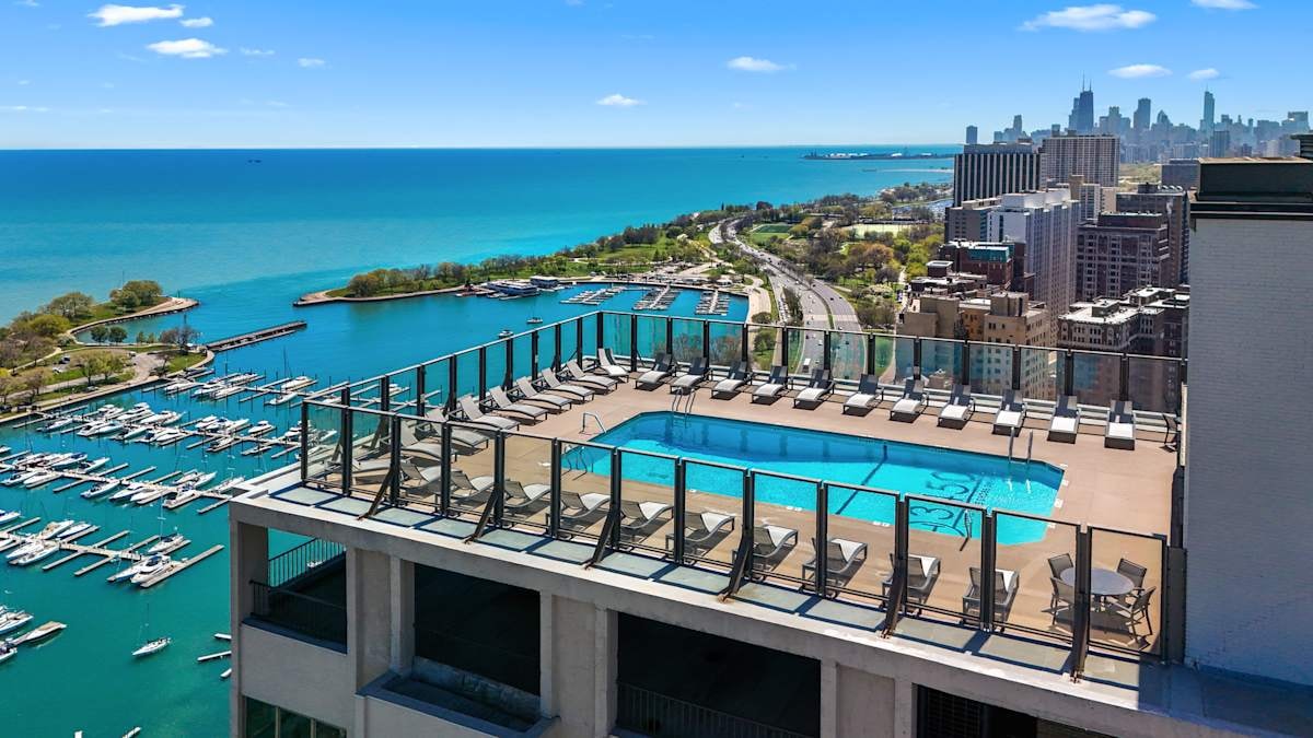 3450 N. Lake Shore Drive photo 7