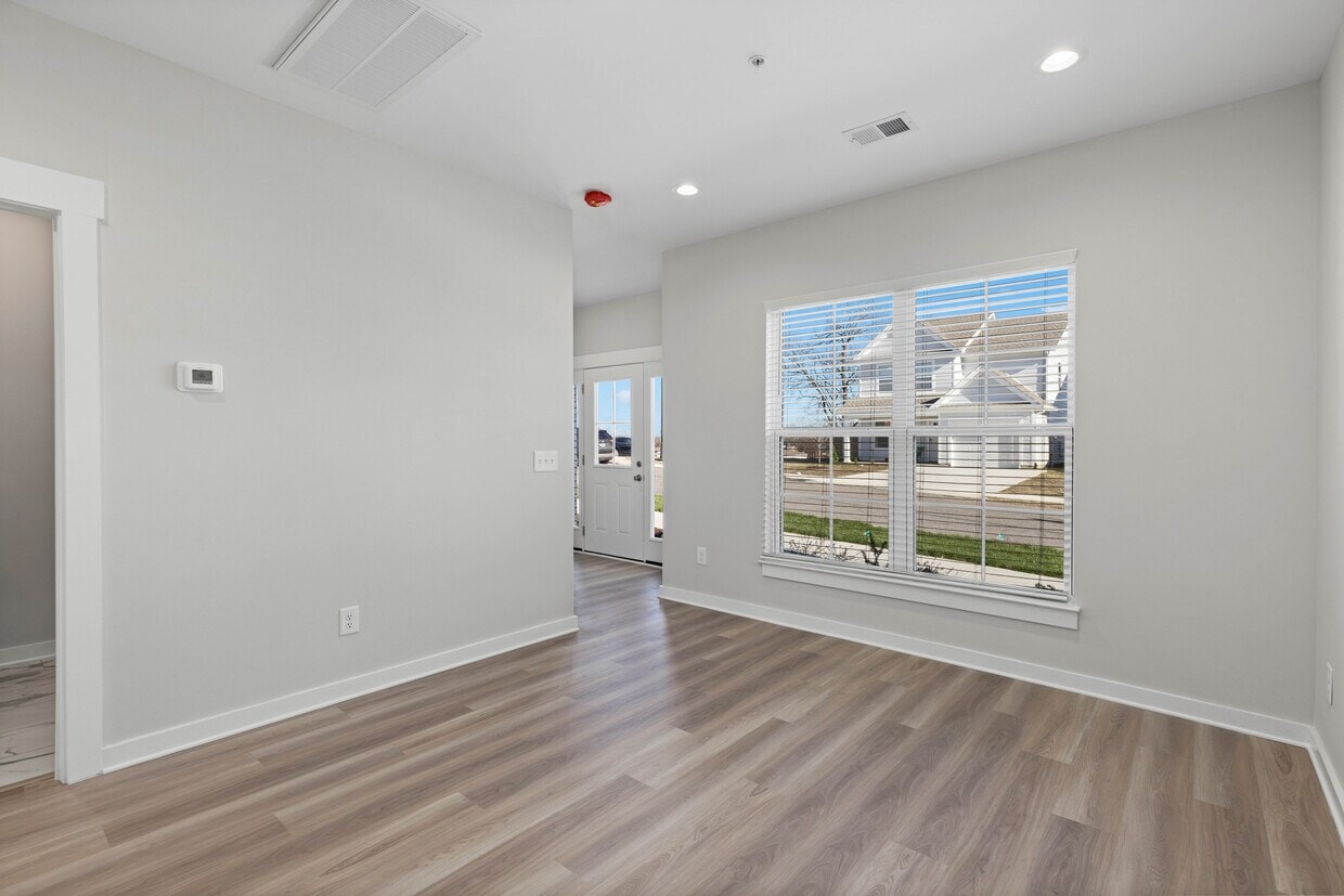 Stadium Townhomes photo 16