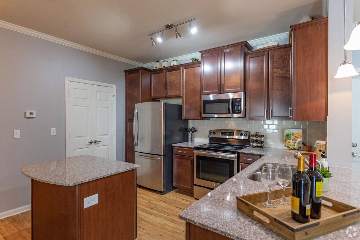 Vintage Crossing Apartments photo 2