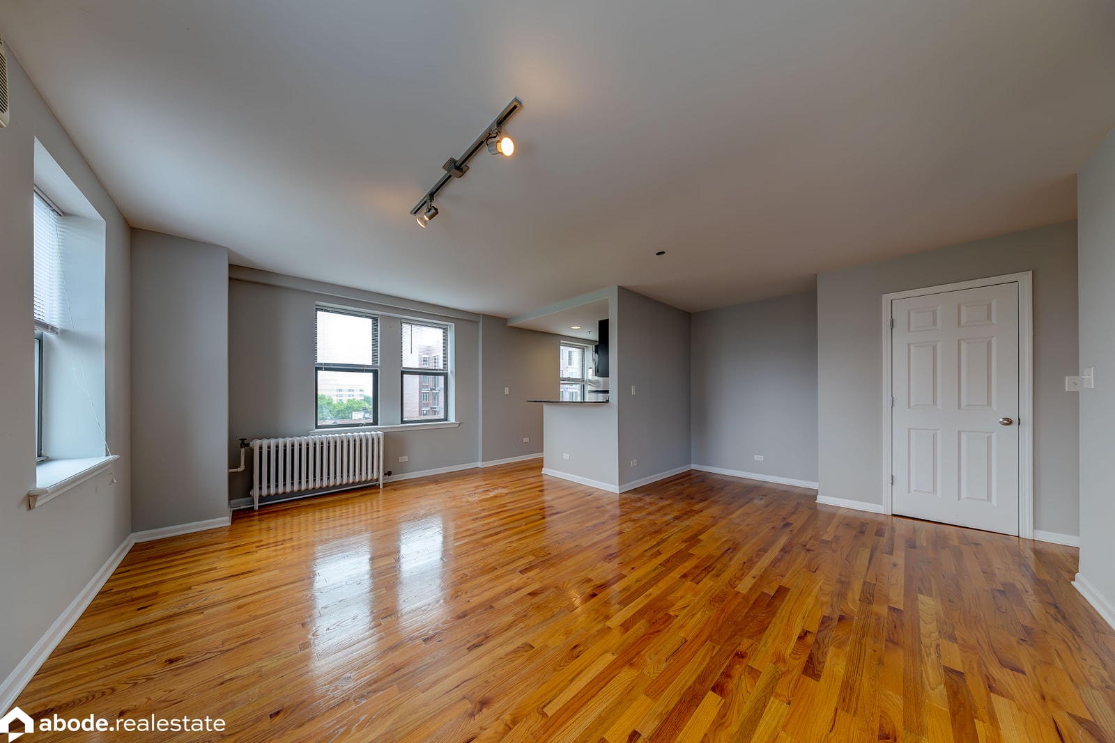 Uptown Regency photo 29