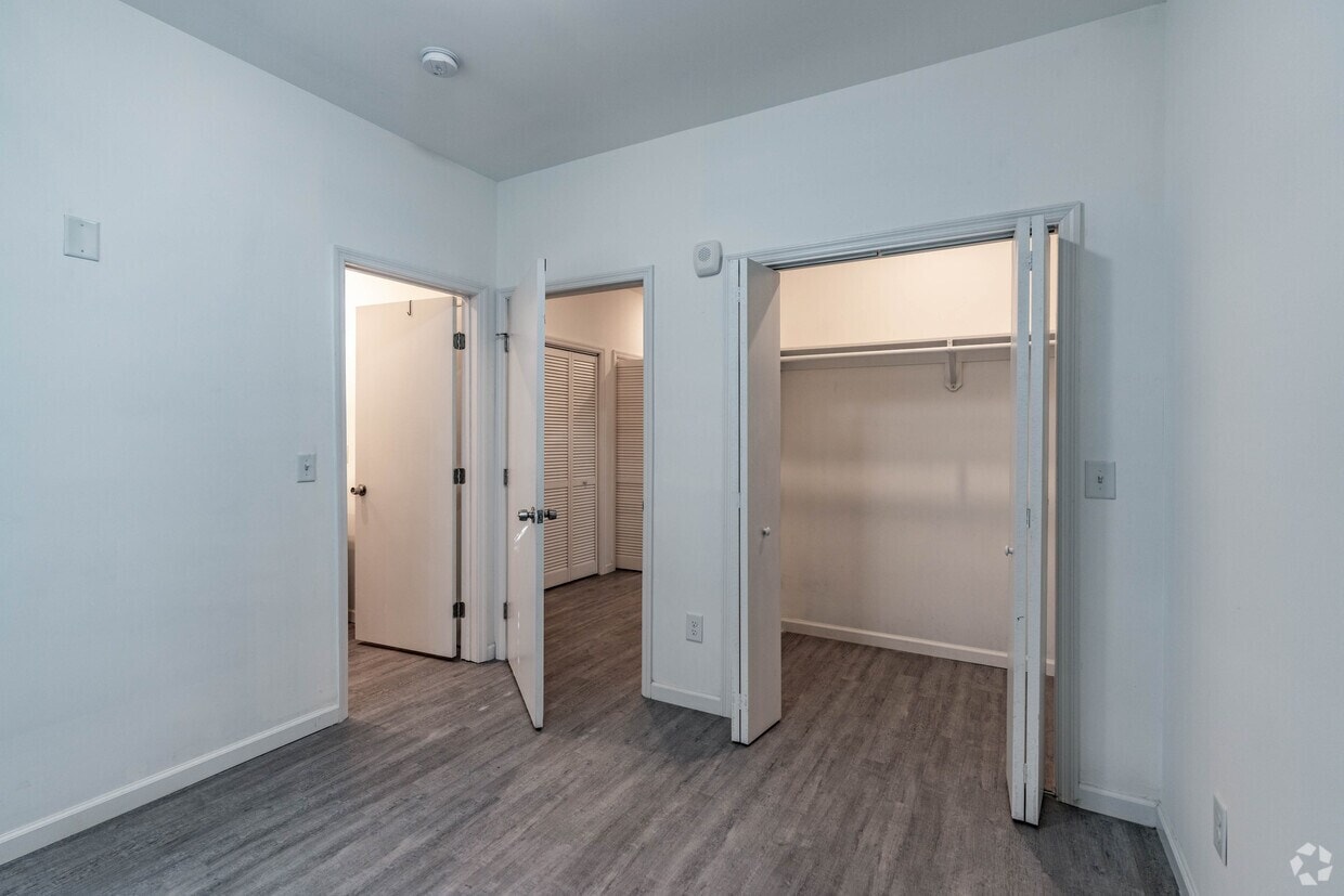 Hickory Lofts photo 34