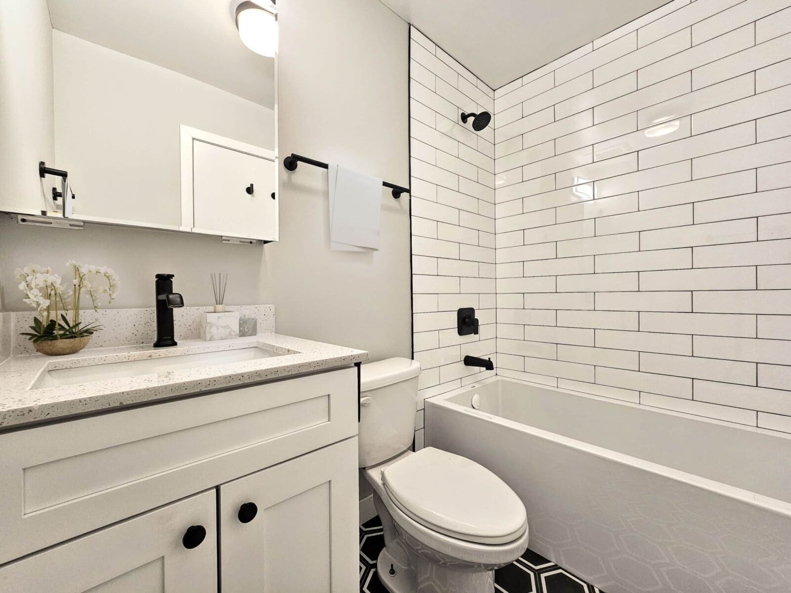 528 Oakdale photo 11