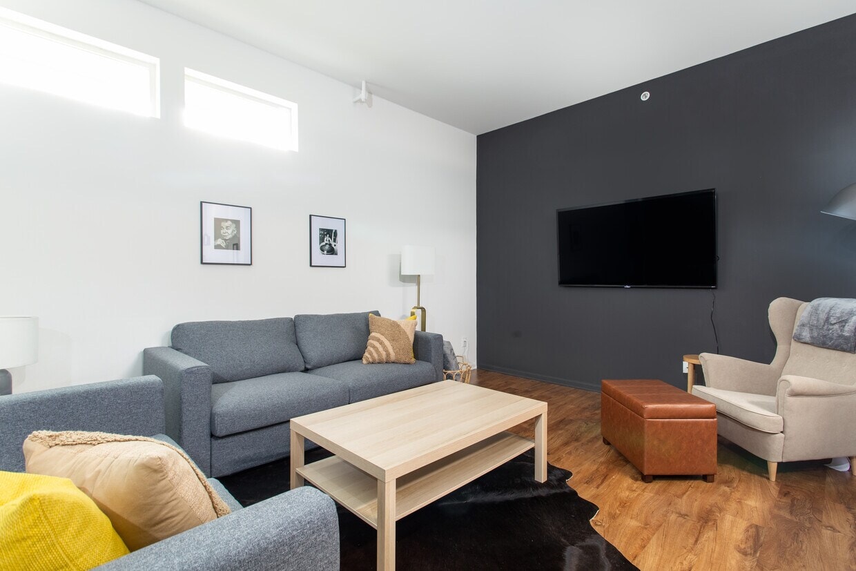 West Town Lofts photo 8