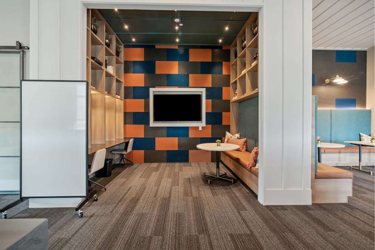 330 Pennington Centre Blvd, Nashville, TN 37214 — exterior view