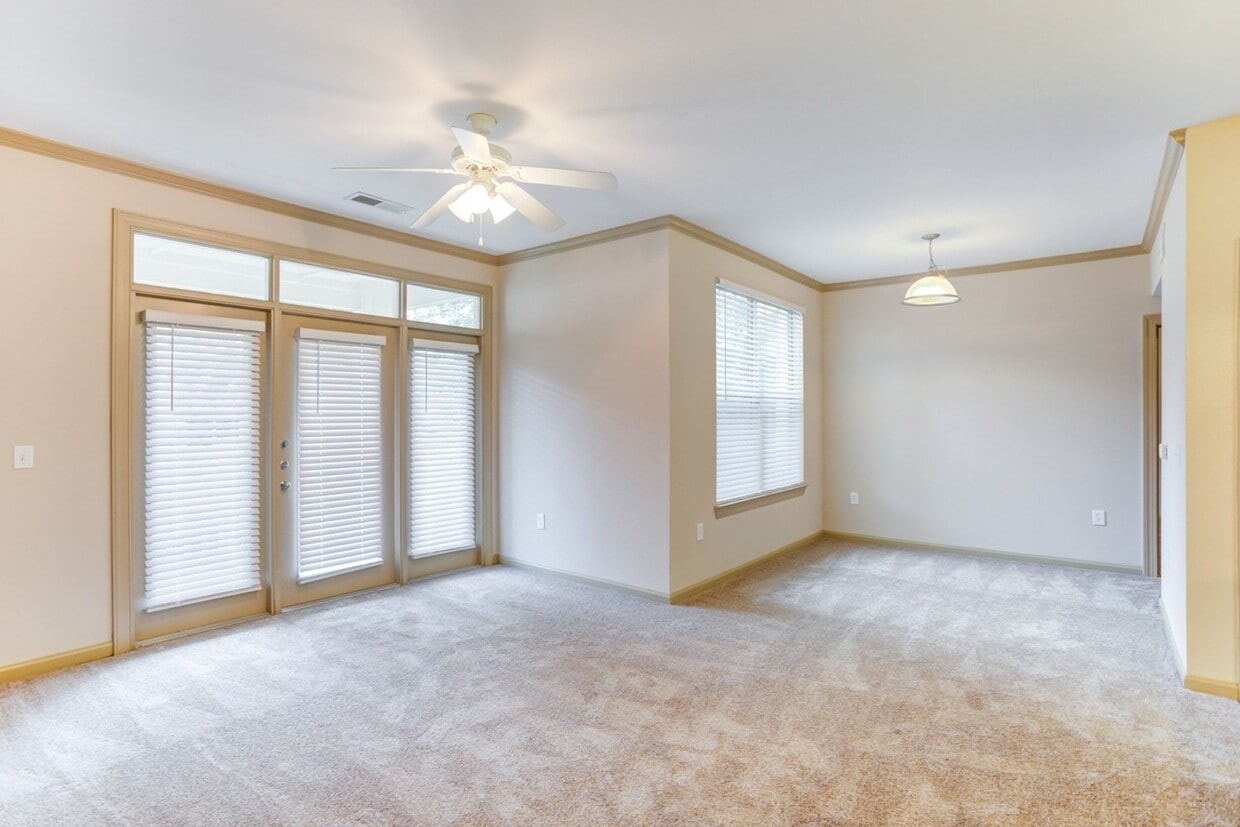 The Grove at Waterford Crossing photo 32