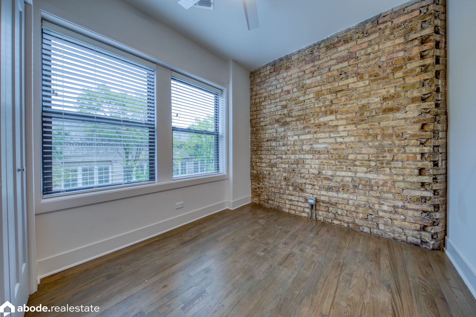5827 North Ridge photo 4