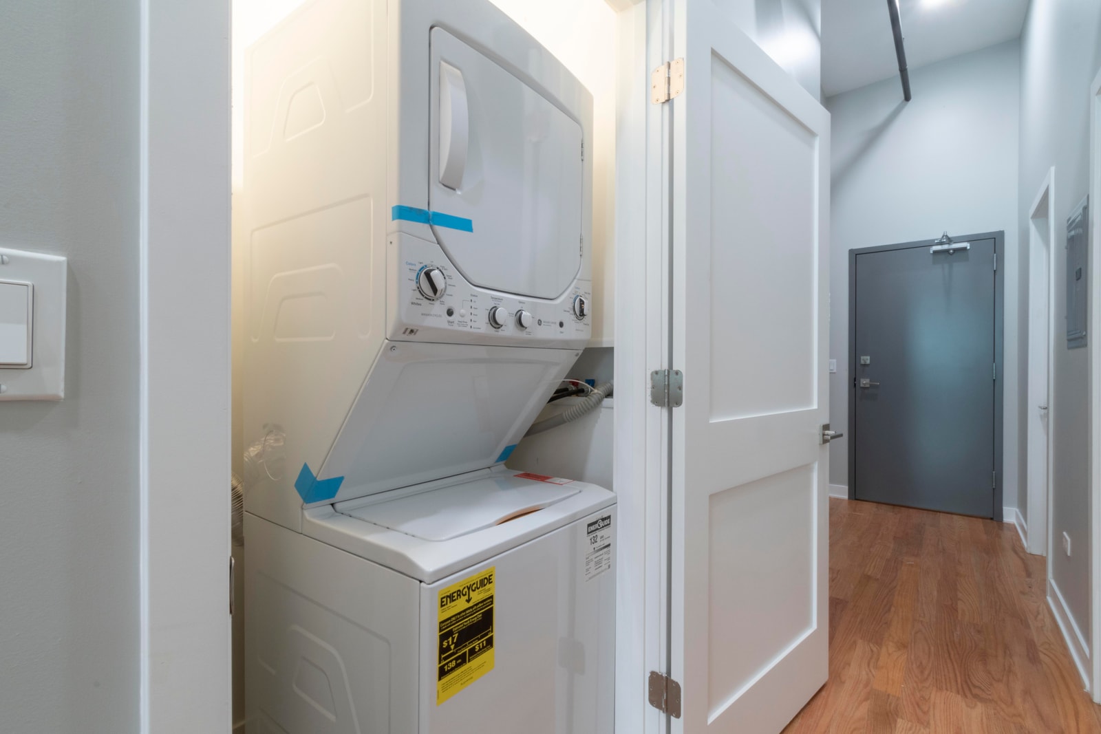 Hubbard Place photo 43